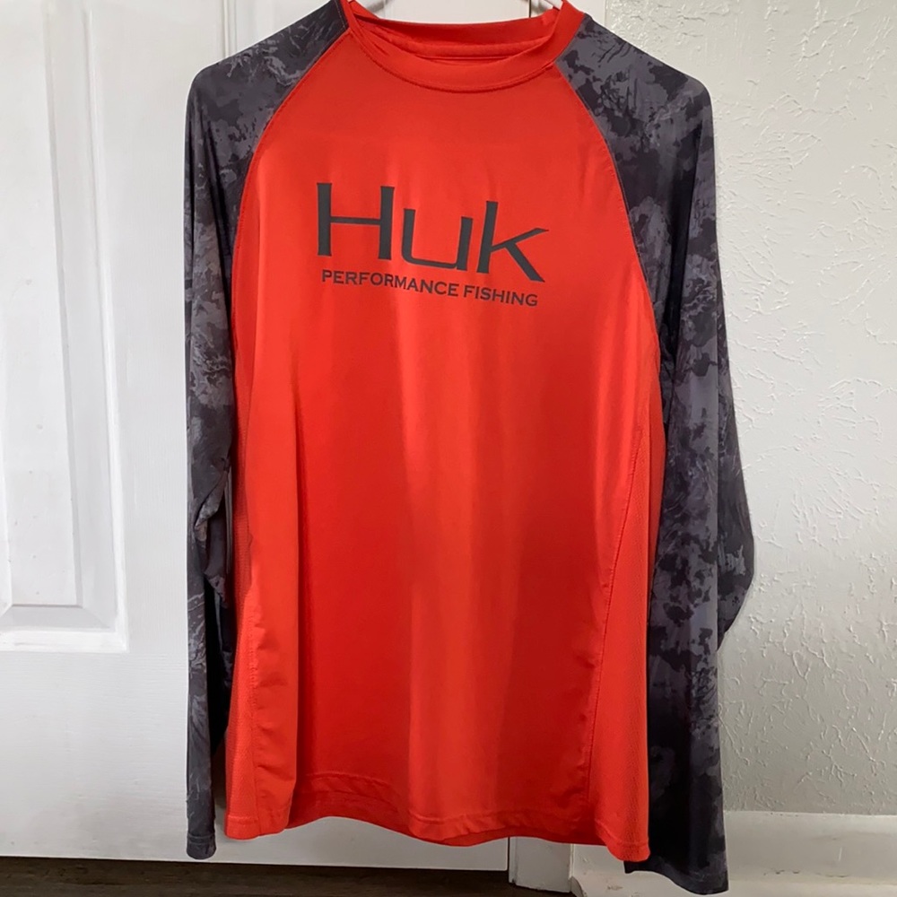 Huk pursuit long sleeve tech sunshirt